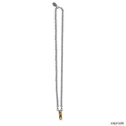 Détail du Collier l’Anneau Unique - Le Seigneur des Anneaux, mettant en valeur l'anneau en acier inoxydable au design élégant.