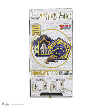 Figurine Gomee - Chocogrenouille - Harry Potter sur un bureau, ajoutant une touche magique à la décoration pour les collectionneurs.