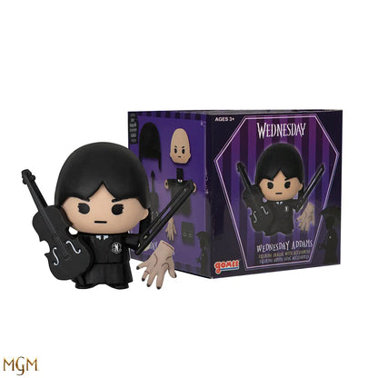 Figurine Gomee Wednesday Addams, un cadeau parfait pour les amateurs de culture pop et de la série culte.