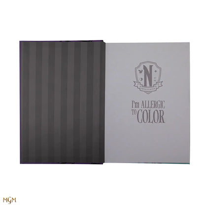 Carnet rigide double entrée Wednesday et Enid - Un accessoire de papeterie inspiré des personnages emblématiques, idéal pour organiser vos pensées.