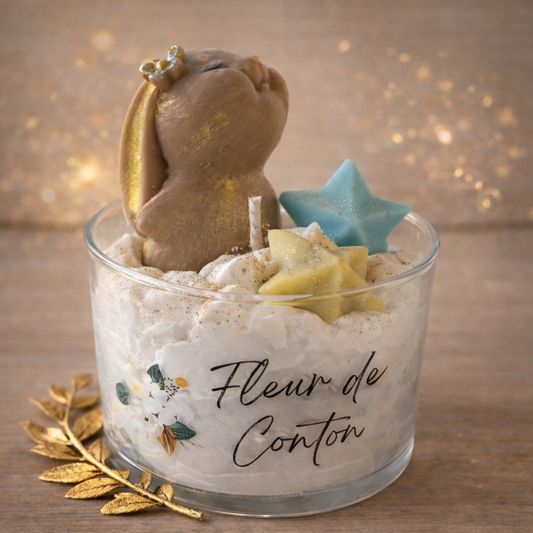 Bougies Gourmandes - Les Étincelles de Noëmie, magnifique bougie artisanale en cire de colza, illuminant votre intérieur avec des senteurs délicieuses.