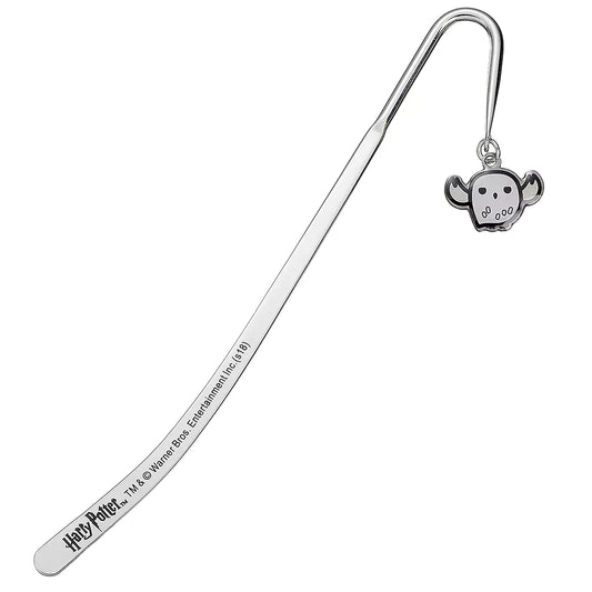 Marque-page Hedwige en plaqué argent avec un charm chibi d'Hedwige, idéal pour les passionnés de Harry Potter et les amateurs de lecture.