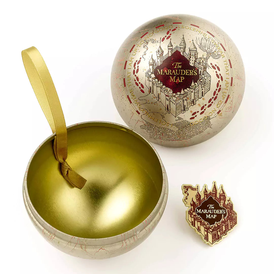 Boule de Noël Carte du Maraudeur - Pin’s - Harry Potter, symbole d'amitié et d'aventure, ajoutant une touche authentique à votre décoration de Noël.
