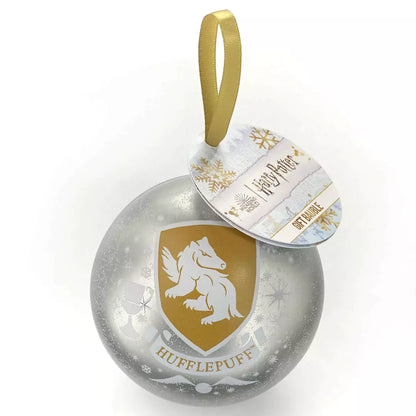 Boule de Noël Poufsouffle et Collier - Harry Potter : Décoration de Noël captivante représentant l'emblème de la maison Poufsouffle, idéale pour les fans de la saga.