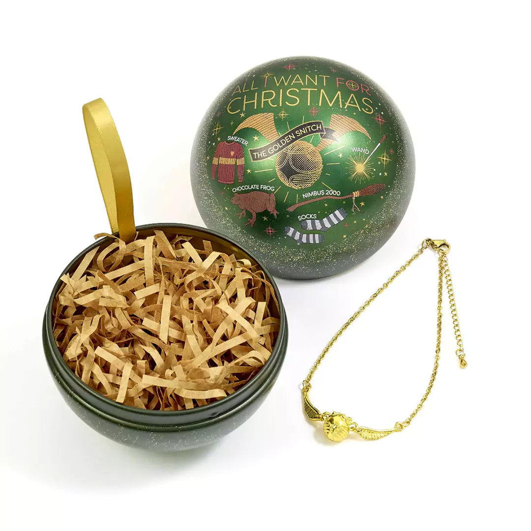 Élégance et passion réunies dans le Bracelet Vif d’or - Boule de Noël All I Want for Christmas - Harry Potter, parfait pour les fans de la saga.