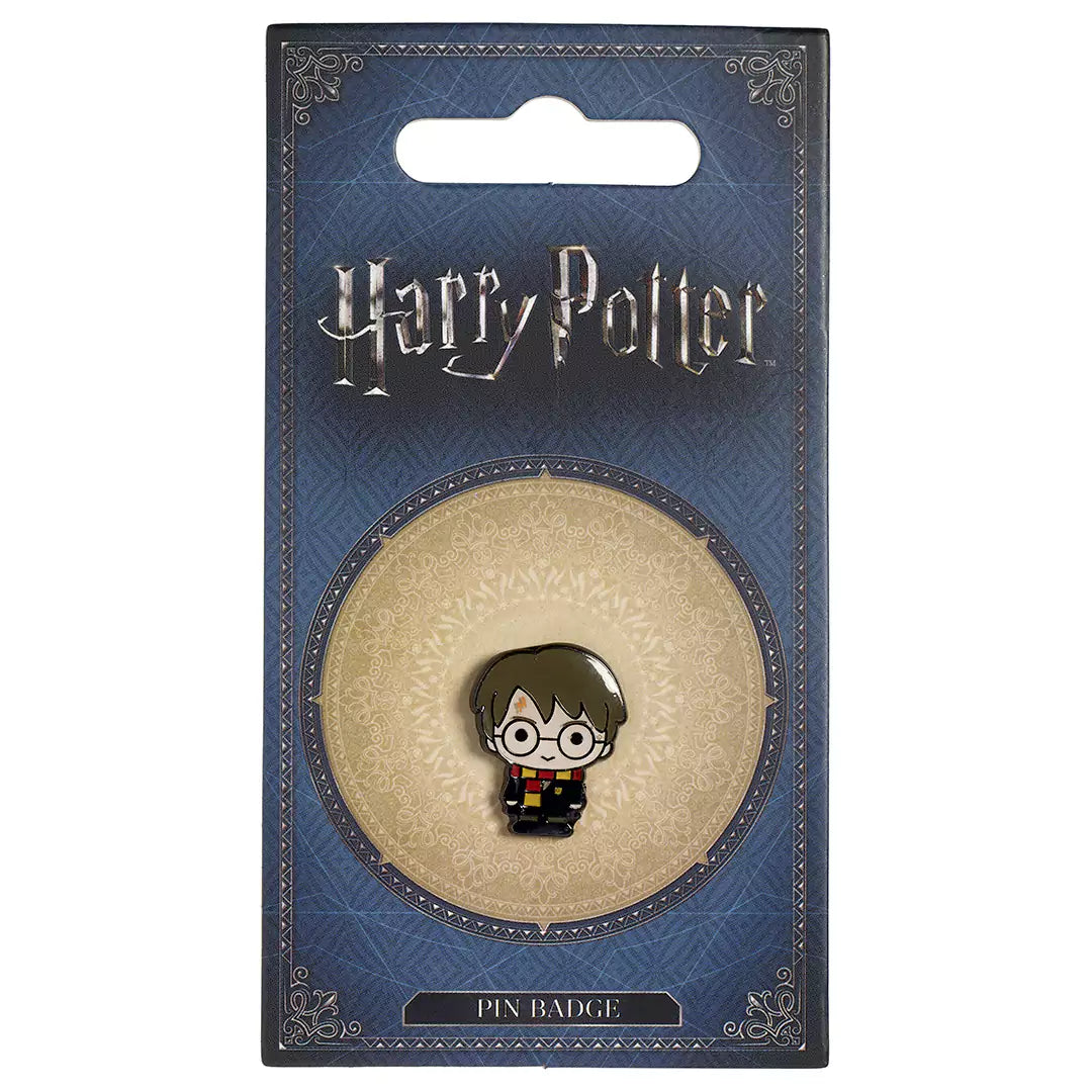 Détails du Pin’s Harry Potter Chibi, parfait pour exprimer votre passion pour la saga Harry Potter.