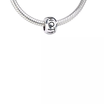 Perle Sort Alohomora en Argent 925, représentant le sort emblématique de Harry Potter, un bijou intrigant pour les fans de magie.