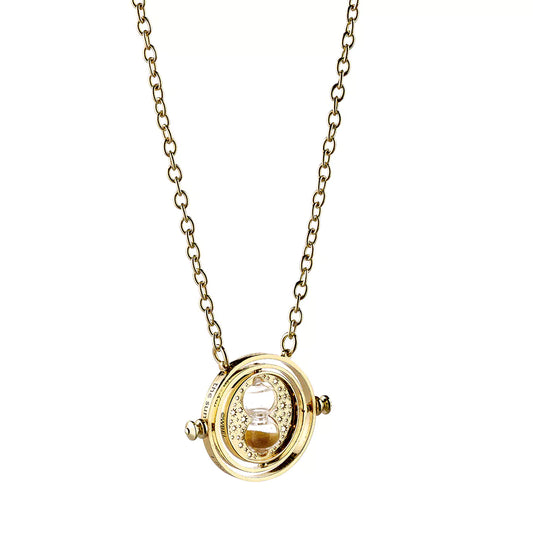 Zoom sur le Collier Retourneur de Temps Tournant 30 mm, affichant ses détails raffinés et la chaîne en maille serpent de 40 cm.