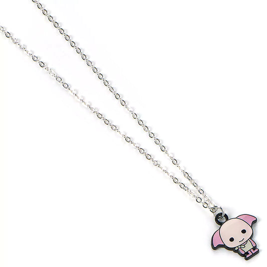 Collier Dobby plaqué argent avec pendentif chibi captivant, une pièce unique pour les amoureux des accessoires magiques.