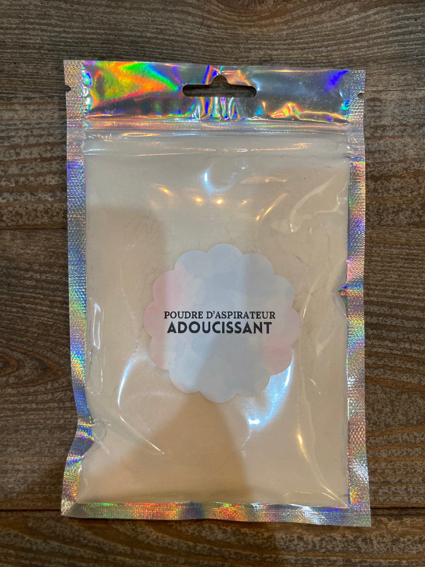 Pack de Poudre d’aspirateur parfumée L'Atelier de Carou – 90g, avec des parfums variés comme Fleur d’oranger pour un intérieur revitalisé.