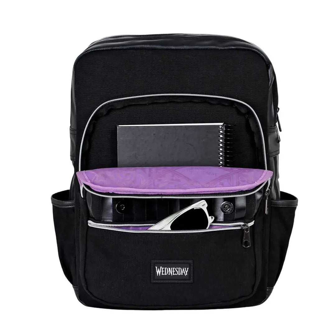 Sac à dos Uniforme de Nevermore - Wednesday avec bretelles rembourrées pour un confort optimal durant vos journées.
