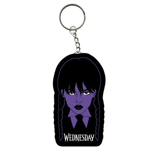 Porte-clés Wednesday, un accessoire mystérieux inspiré de la célèbre série, conçu pour les fans de Wednesday Addams avec un design unique et durable.