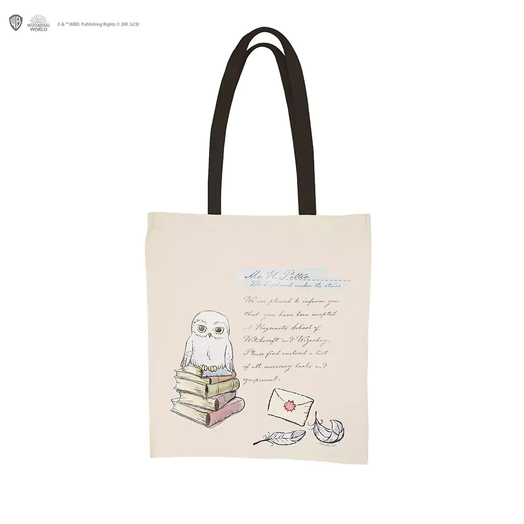 Tote Bag Hedwige - Harry Potter : Un sac en coton de 38 x 42 cm, parfait pour les fans, combinant style et fonctionnalité.