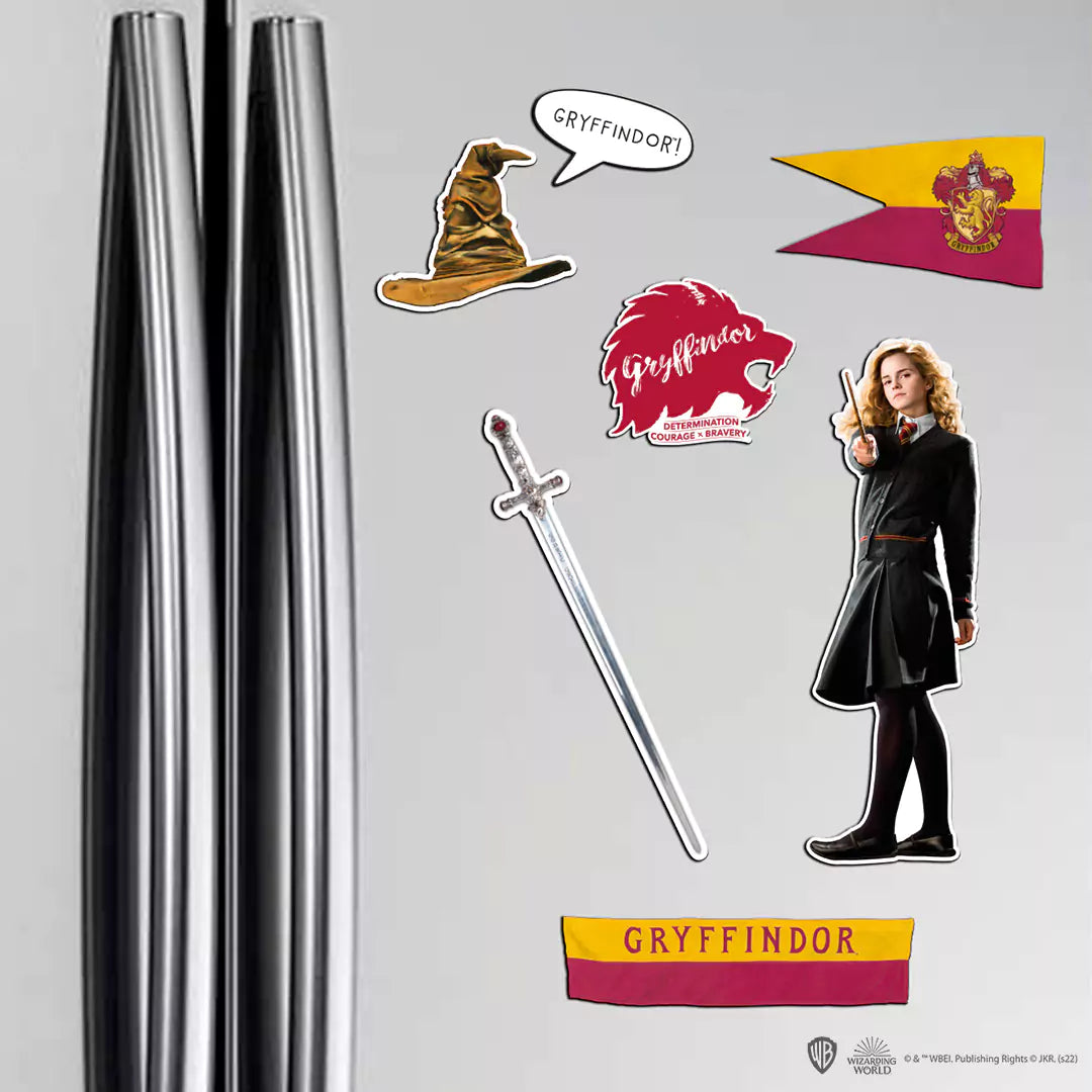 Magnets en mousse Gryffondor affichant le Choixpeau magique, prêt à déterminer votre maison, idéal pour les admirateurs d'Harry Potter.
