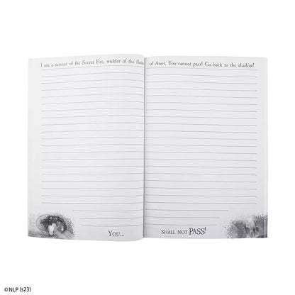 Un aperçu des pages lignées du Carnet souple Balrog - Le Seigneur des Anneaux, inspirant la créativité des écrivains et des étudiants.