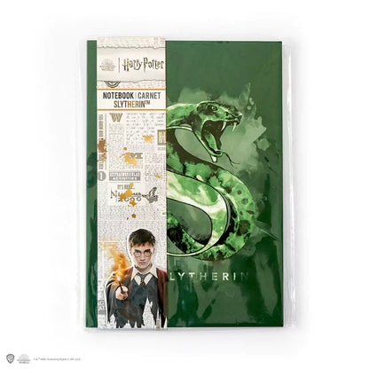 Couverture souple du Carnet souple - Serpentard, idéal pour le transport et inspiré de la maison Serpentard.