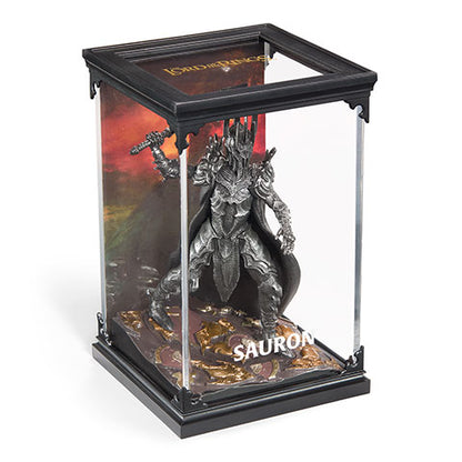 Diorama Sauron - Le Seigneur des Anneaux - Figurine de collection capturant l'ambiance sombre de Sauron, essentiel pour les collectionneurs.