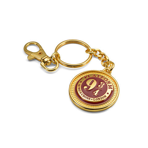 Porte-clés Plateforme 9¾ - Harry Potter : Détails fins de l'insigne de la Plateforme 9¾, symbole de l'aventure magique.