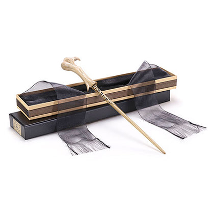 Baguette magique boîte Ollivander Voldemort - Harry Potter, réplique élégante de la célèbre baguette de Lord Voldemort en résine, présentée dans un écrin en velours.