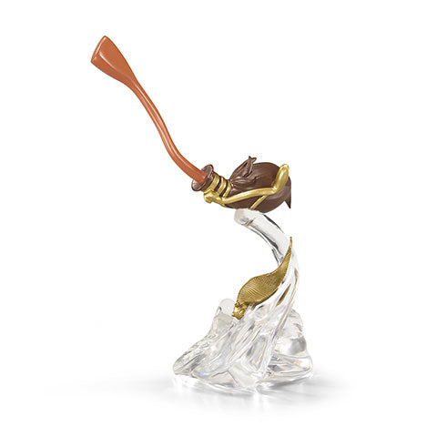 Détail du modèle Prop-Ups Nimbus 2000 et Vif d'or - Harry Potter, ajout enchanteur à votre décoration intérieure, idéal pour les collectionneurs.