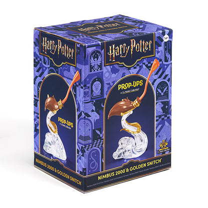 Prop-Ups représentant le Nimbus 2000 et Vif d’or - Harry Potter, objet de collection captivant, parfait pour sublimer votre décoration intérieure.