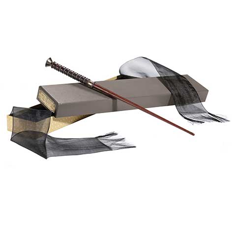 Baguette magique boîte Ollivander Henrietta Fischer - Animaux Fantastiques présentée dans un élégant coffret collector en velours.