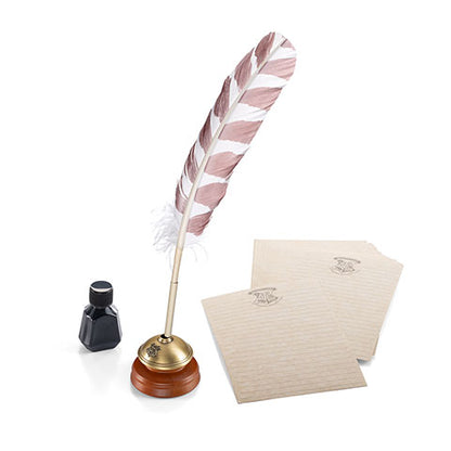 Détails raffinés du Set Plume d'écriture de Poudlard - Harry Potter, parfait pour les sorciers.