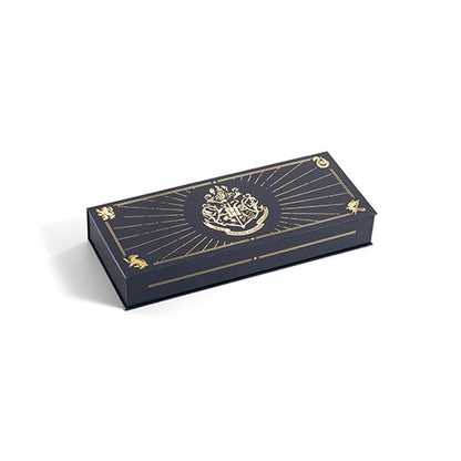 Set Plume d'écriture de Poudlard - Harry Potter présenté dans un élégant emballage, idéal pour les collectionneurs.