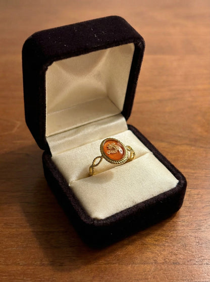 Bague artisanale Fleur Éternelle by Les Lubies Fleuries, un bijou délicat fait à la main, représentant la beauté et l'élégance naturelle.