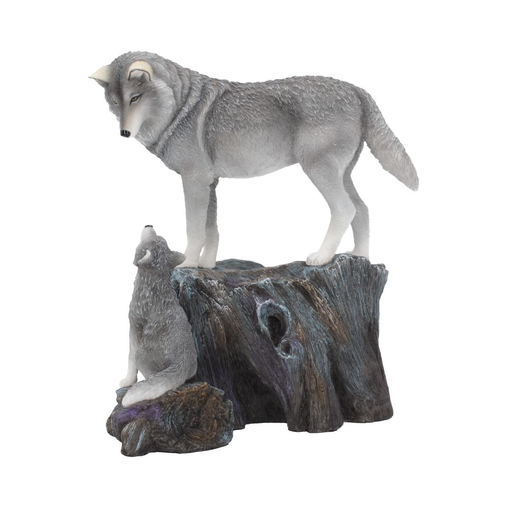 Figurine Loup et son petit, ornement de Lisa Parker, détaillée et peinte à la main en résine, illustrant un loup protecteur et son louveteau adoré.