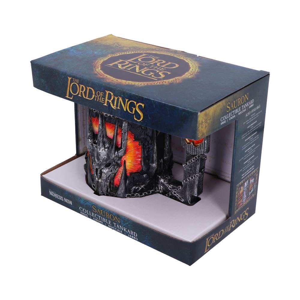 Chope Sauron de 15,5 cm de Nemesis Now, représentant le Seigneur des Ténèbres avec le casque angulaire et des détails finement peints, idéale pour les fans du Seigneur des Anneaux.