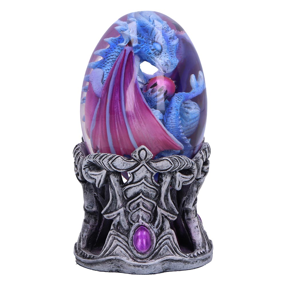 Dragonneaux Élémentaires – Eau 12cm : Petit dragon aquatique délicatement peint à la main dans son œuf translucide, parfait pour les collectionneurs de créatures fantastiques.