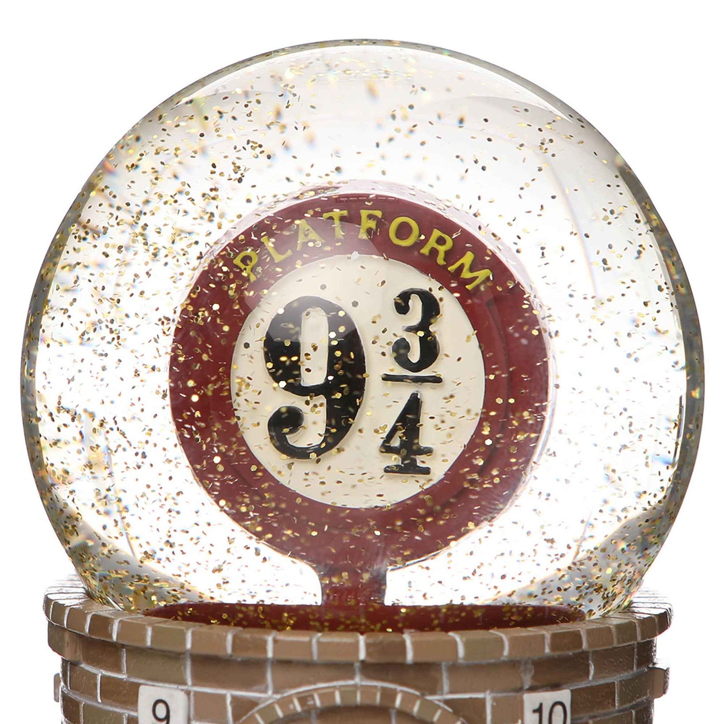 Boule à neige Harry Potter - Plateforme 9 3/4 de Half Moon Bay, un accessoire décoratif qui évoque la magie et la nostalgie.