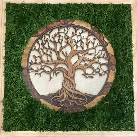 Cadre féerique – Arbre de Vie et mousse enchantée créé par Créaty, magnifiant la beauté naturelle du bois et la délicatesse de la mousse dans une composition artistique enchanteresse.