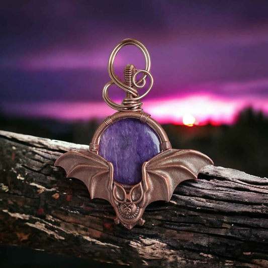 Collier pendentif louange d'Etsy, un bijou unique en métal précieux argenté, symbolisant gratitude et élégance, idéal pour exprimer des sentiments sincères.