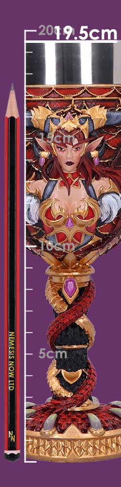 Détails captivants de la coupe Alexstrasza, une création unique de Nemesis Now, mettant en avant la puissance et la beauté de la Reine-dragon.