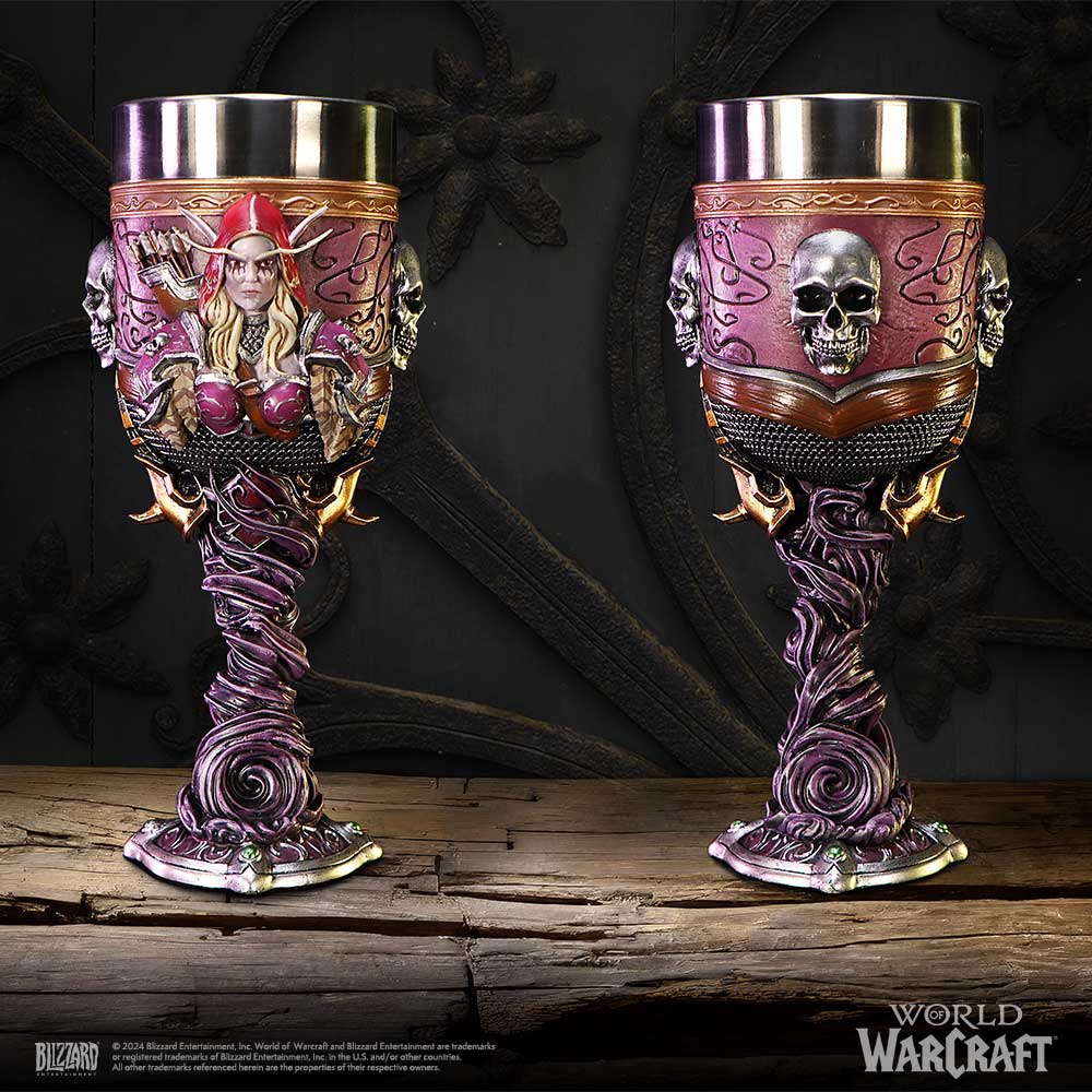 Coupe Sylvanas de World of Warcraft par Nemesis Now, mettant en avant des détails sculptés et un design dramatique avec des crânes argentés.