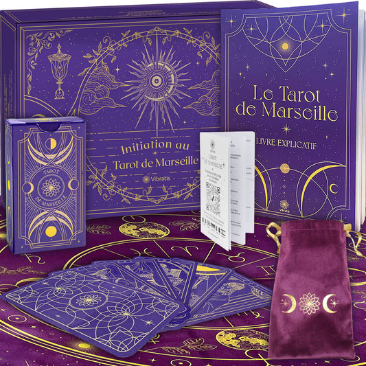 Coffret Tarot de Marseille de Vibratis, comprenant un élégant jeu de tarot divinatoire, un livre explicatif et une nappe mystique pour vos lectures spirituelles.