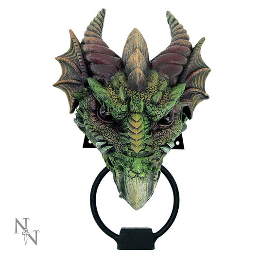 Heurtoir de porte Kryst 23,1 cm de Nemesis Now, représentant un dragon vert majestueux aux écailles détaillées et aux cornes torsadées, idéale pour une décoration mystique et fantastique.