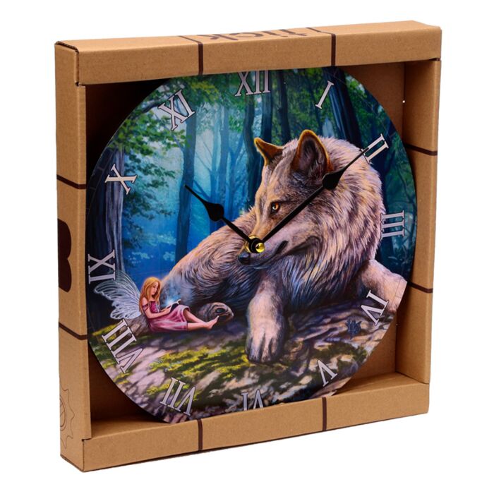 Horloge Lisa Parker - Fée & Loup de Puckator, une création féérique en MDF, ajoutant une touche artistique à votre intérieur.