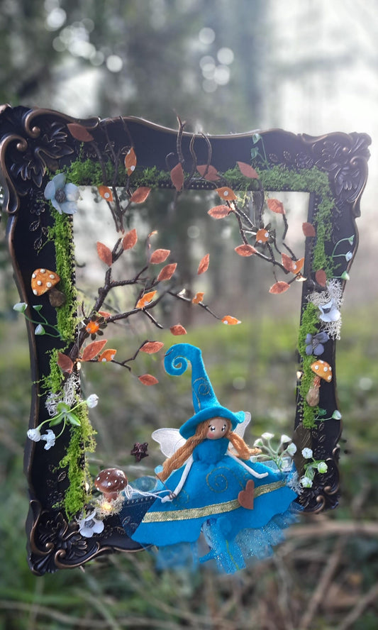 Cadre féerique lumineux ave sa petite fée/ baroque/ modèle unique