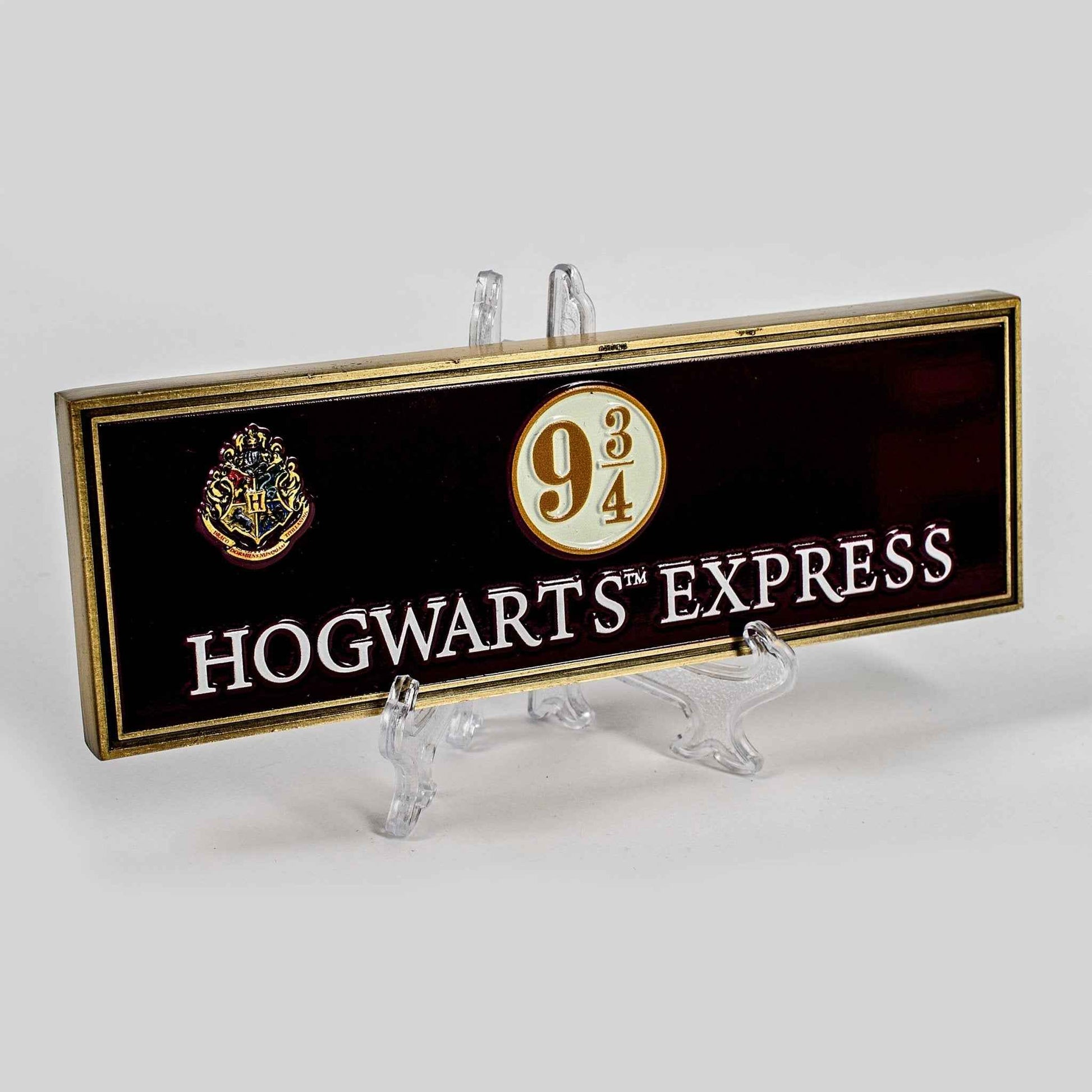 Panneau en métal Harry Potter : Platform 9 ¾ de AAA Merchandise Limited, ajoutant une touche magique à votre décor.