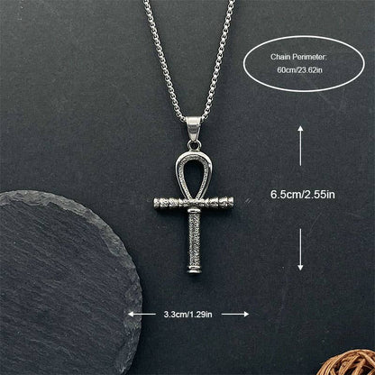 Pendentif en forme de dieu gardien pour homme par GemMeet, mettant en avant son design audacieux et sa finition élégante.