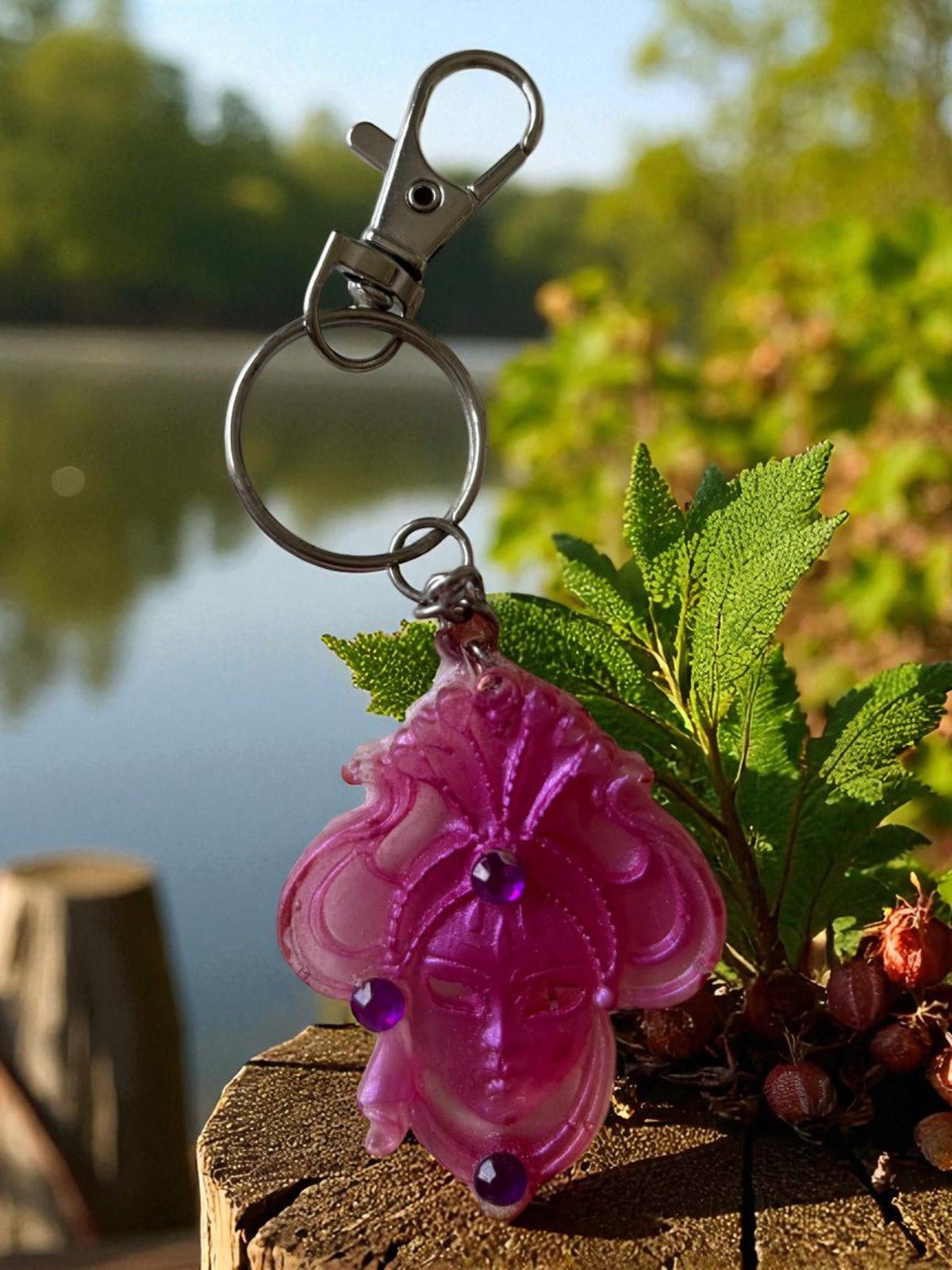 Porte-clés multicolore de licorne, un bijou unique par Uchronie Créations, pour égayer votre quotidien.