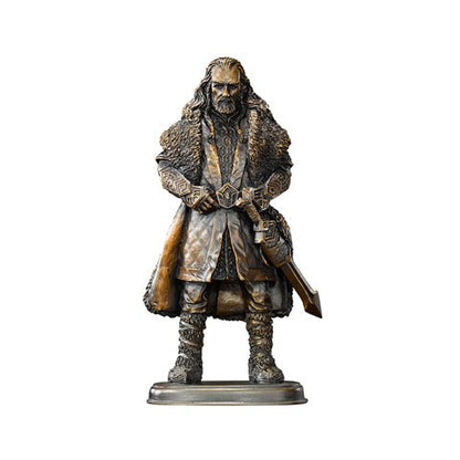 Vue rapprochée de la sculpture de Thorin en bronze par Noble Collection, mettant en valeur la finition vieillie et l'artisanat minutieux.