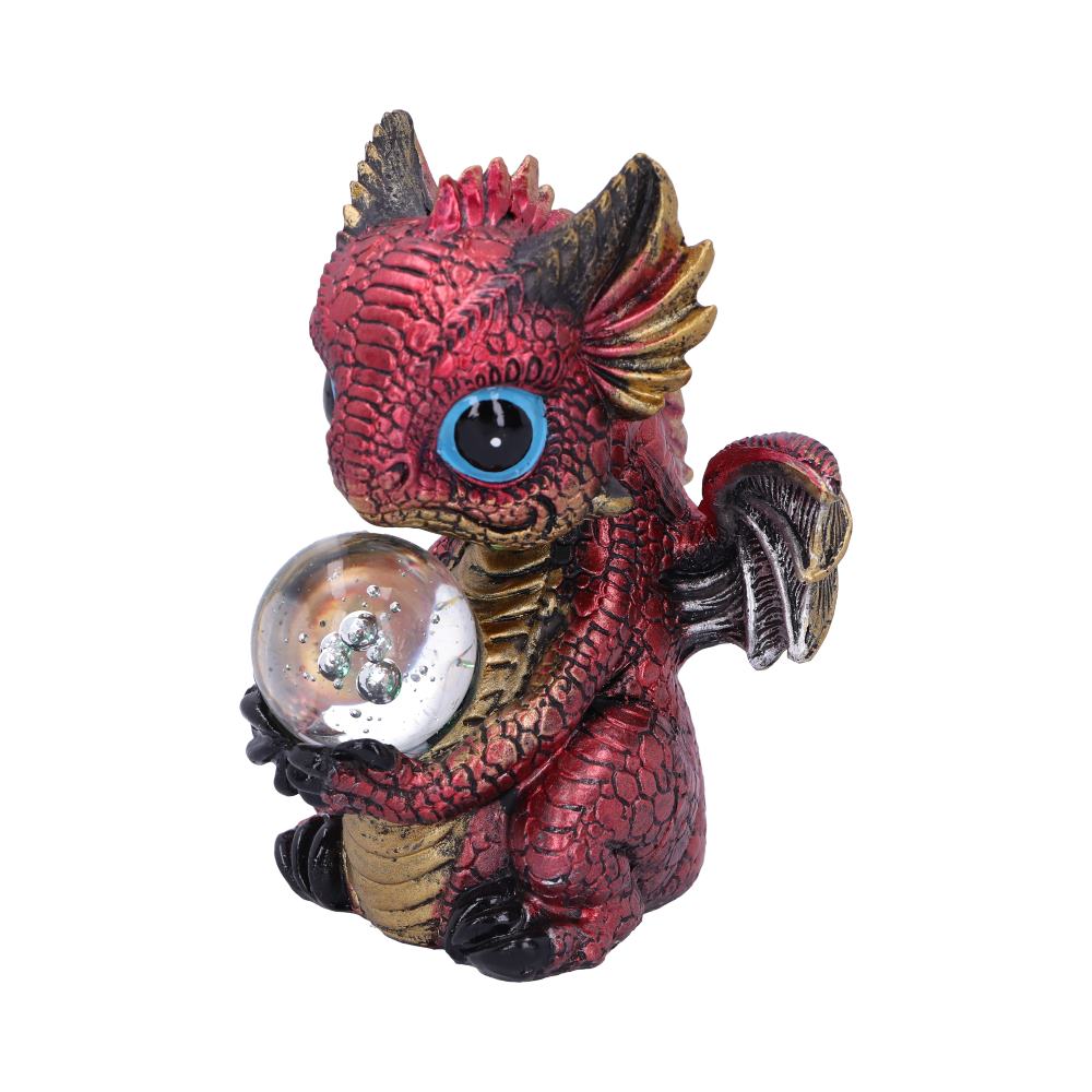 Vue rapprochée de la Figurine du Dragon Orbe 10,8 cm, mettant en valeur les détails minutieux et la magie authentique.